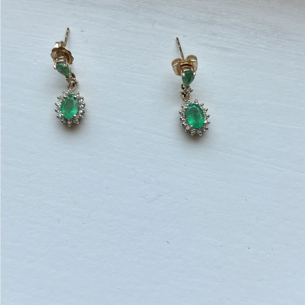 14K gold natural emerald pendant and earrings set - Picture 3 of 7